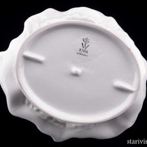 Девушка с раскинутыми руками, Wallendorf, Германия, 1960 гг