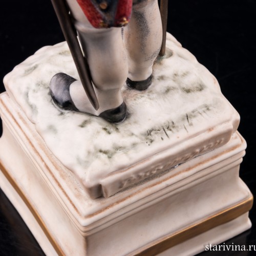 Солдат со знаменем, Capodimonte, Италия, сер. 20 в