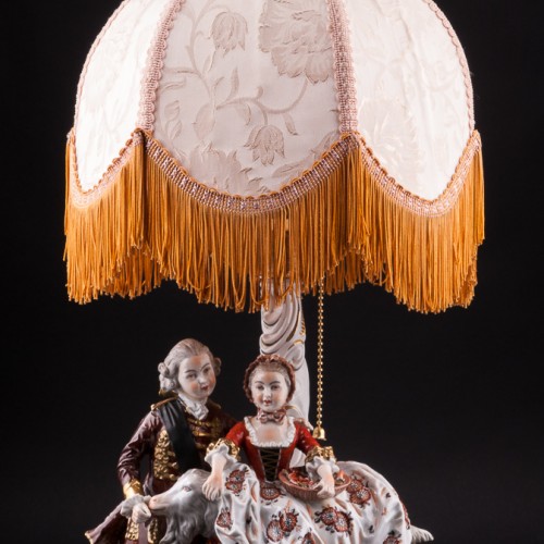 Композиция из фарфора Пара с козлом, лампа, Дрезден, Германия, 1960 гг.