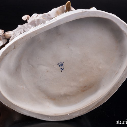 Композиция из фарфора Пара с козлом, лампа, Дрезден, Германия, 1960 гг.