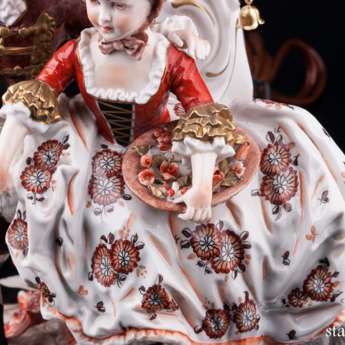 Композиция из фарфора Пара с козлом, лампа, Дрезден, Германия, 1960 гг.