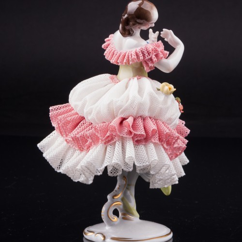 Танцовщица в розовом платье, кружевная, Volkstedt, Германия, вт. пол. 20 в