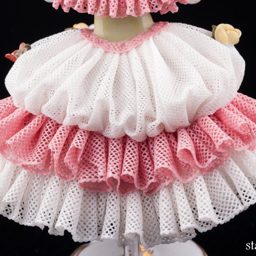 Танцовщица в розовом платье, кружевная, Volkstedt, Германия, вт. пол. 20 в