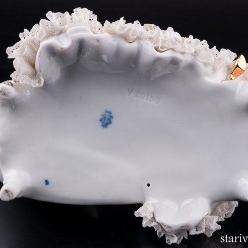 Дама на козетке, кружевная, Volkstedt, Германия, вт. пол. 20 в