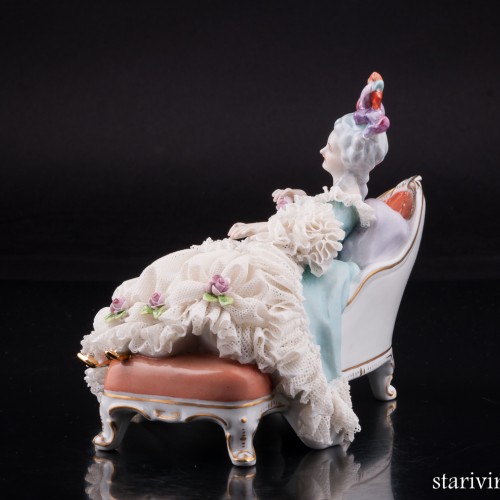 Дама на козетке, кружевная, Volkstedt, Германия, вт. пол. 20 в