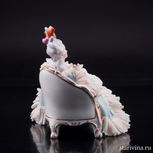 Дама на козетке, кружевная, Volkstedt, Германия, вт. пол. 20 в