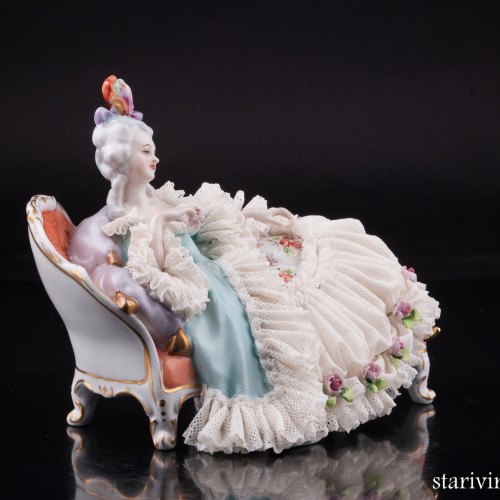 Дама на козетке, кружевная, Volkstedt, Германия, вт. пол. 20 в