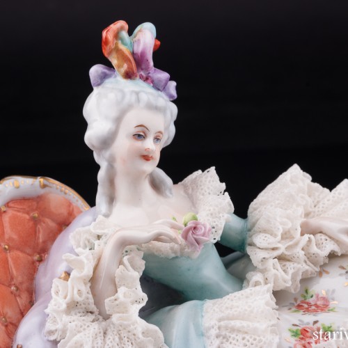 Дама на козетке, кружевная, Volkstedt, Германия, вт. пол. 20 в