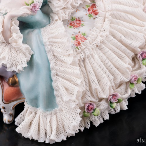 Дама на козетке, кружевная, Volkstedt, Германия, вт. пол. 20 в