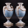 Две голубые вазы с гирляндами и факелами, Sitzendorf, Германия, кон. 19 в
