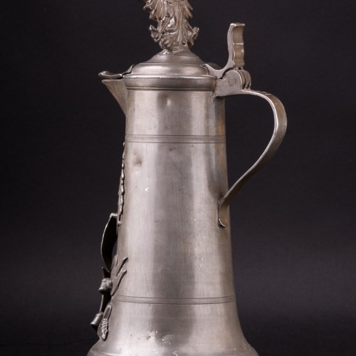 Оловянный кувшин для вина с рыцарем, Германия, 1737 г