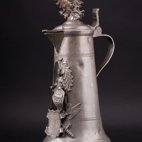 Оловянный кувшин для вина с рыцарем, Германия, 1737 г