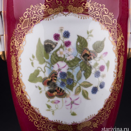 Фарфоровая Ваза Красная ваза Бабочки, Франция, сер. 20 в.