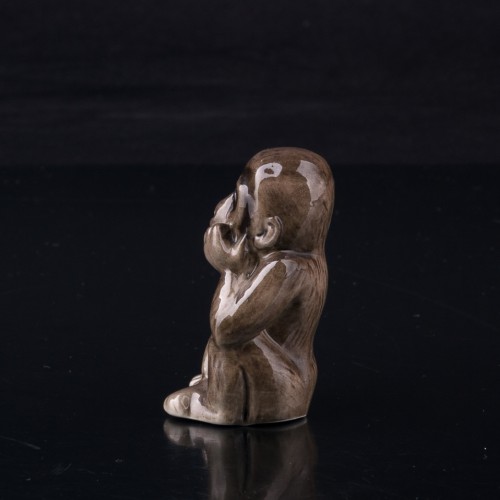 Фигурка обезьяны из фарфора Детеныш гориллы, миниатюра, Hutschenreuther, Германия.