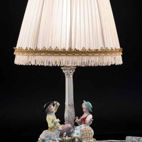 Дети с овечкой и птичьей клеткой, настольная лампа, Carl Thieme, Германия, нач. 20 в