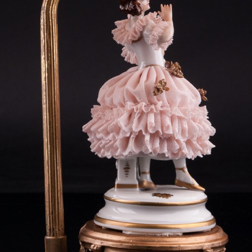 Танцовщица в розовом, кружевная, настольная лампа, Muller & Co, Германия, нач. 20 в