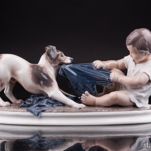 Мальчик с собакой, Dahl Jensen, Дания