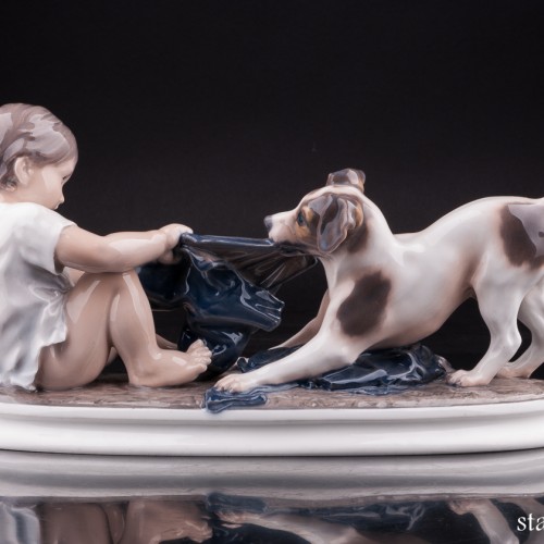 Мальчик с собакой, Dahl Jensen, Дания