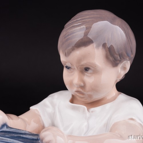 Мальчик с собакой, Dahl Jensen, Дания