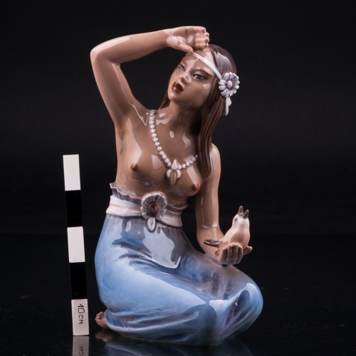 Гавайская девушка с птичкой, Dahl Jensen, Дания