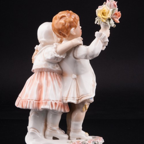 Дети с букетом цветов, Karl Ens, Германия, 1920-30 гг