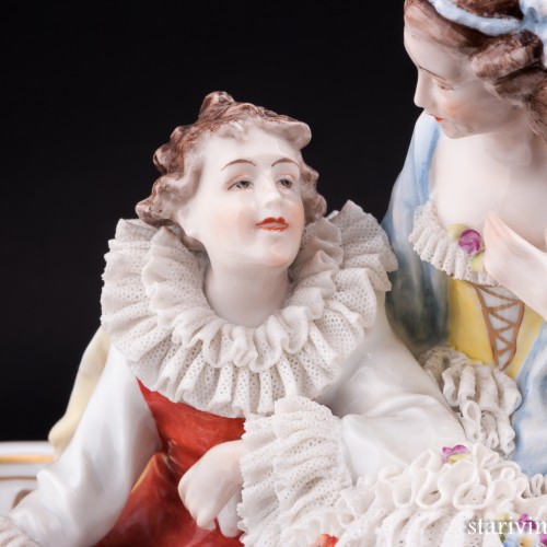 Романтическая пара на скамейке, кружевная, E. A. Muller, Германия, нач. 20 в