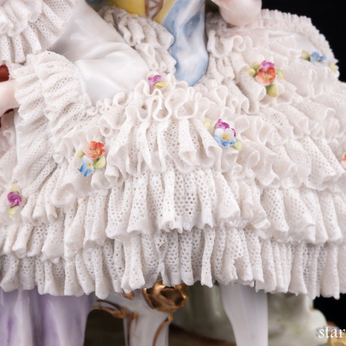 Романтическая пара на скамейке, кружевная, E. A. Muller, Германия, нач. 20 в