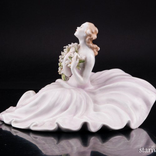 Девушка с лилиями, Von Schierholz, Германия, пер. пол. 20 в