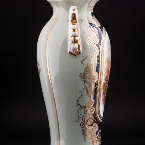 Фарфоровая Декоративная ваза с портретом девушки, Франция, 19 в.