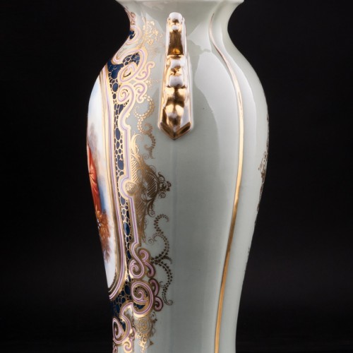 Фарфоровая Декоративная ваза с портретом девушки, Франция, 19 в.