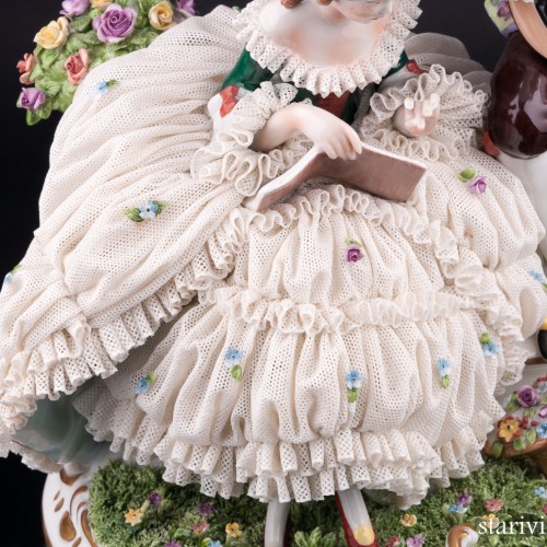 Фарфоровая статуэтка Урок музыки, кружевная Unterweissbach, Германия, сер. 20 в.