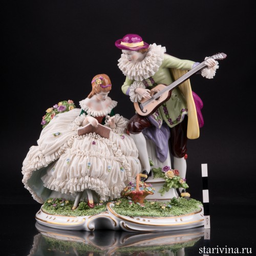 Фарфоровая статуэтка Урок музыки, кружевная Unterweissbach, Германия, сер. 20 в.