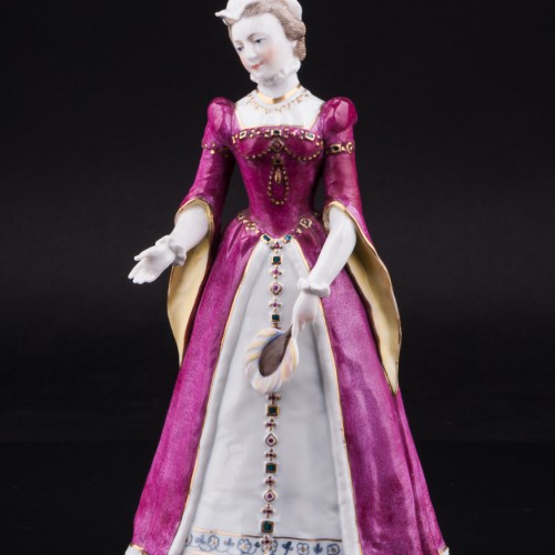 Фигурка из фарфора Дама с веером в средневековом платье, Дрезден, Германия, сер. 20 в.