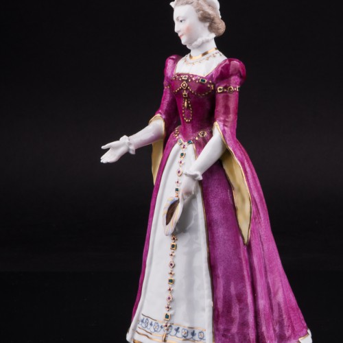 Фигурка из фарфора Дама с веером в средневековом платье, Дрезден, Германия, сер. 20 в.