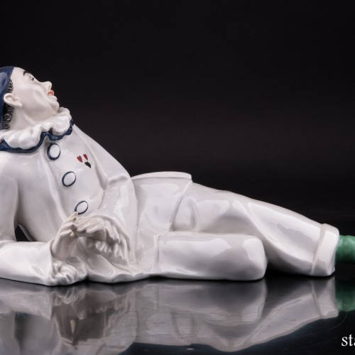 Лежащий Пьеро, Karl Ens, Германия, 1930 гг