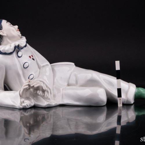 Лежащий Пьеро, Karl Ens, Германия, 1930 гг