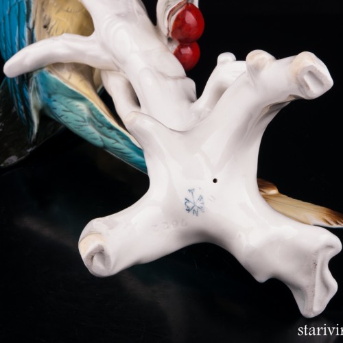 Попугай ара с вишнями, Karl Ens, Германия, 1930-50 гг