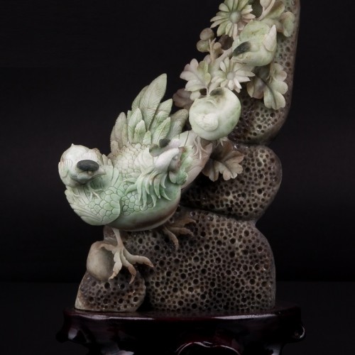 Резной камень Петух и петушки, Китай