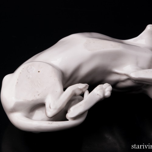 Лежащий дог, Nymphenburg, Германия