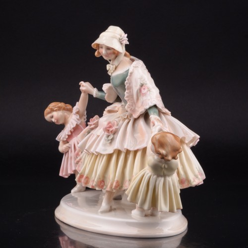 Мама с дочками, Karl Ens, Германия, 1920-30 гг