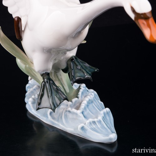 Взлетающий лебедь, Hutschenreuther, Германия, 1970 гг