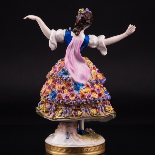 Девушка в цветочном платье, Volkstedt, Германия, вт. пол. 20 в