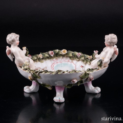 Два ангелочка, вазочка, Германия, 19 в