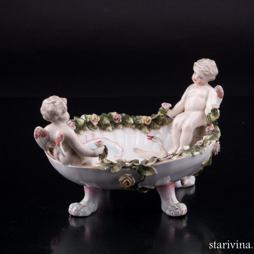 Два ангелочка, вазочка, Германия, 19 в