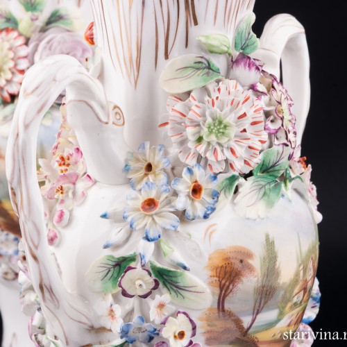 Две декоративные вазы, Coalport, Великобритания, кон. 19 - нач. 20 вв