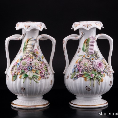 Две вазы с цветочным орнаментом, Coalport, Великобритания, кон. 19 - нач. 20 вв