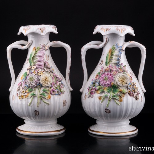 Две вазы с цветочным орнаментом, Coalport, Великобритания, кон. 19 - нач. 20 вв