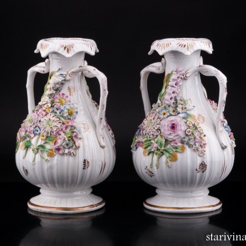 Две вазы с цветочным орнаментом, Coalport, Великобритания, кон. 19 - нач. 20 вв