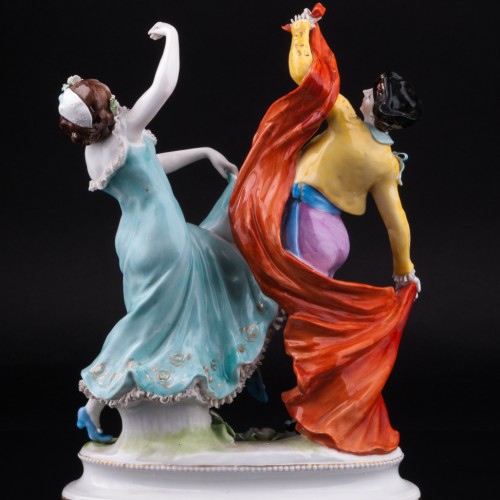 Статуэтка танцовщицы из фарфора Испанский танец, кружевная, Volkstedt, Германия, до 1935 г.