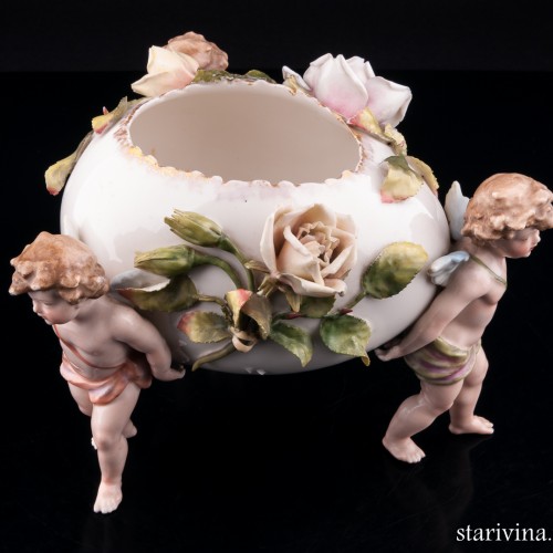 Пасхальная композиция с тремя путти, Sitzendorf, Германия, кон. 19 в